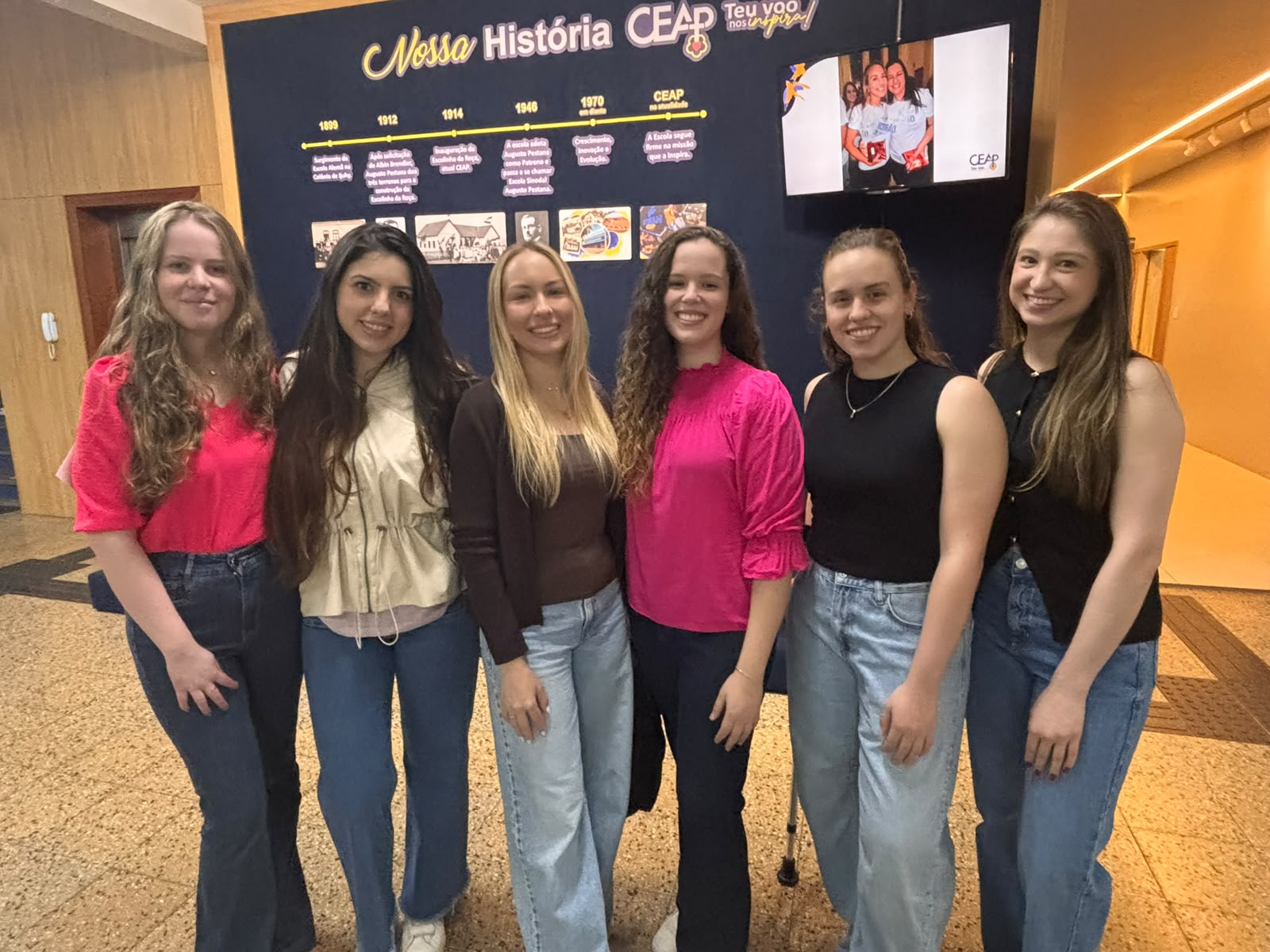 Foto 4 — Abertura da Cápsula do Tempo da turma de 2016